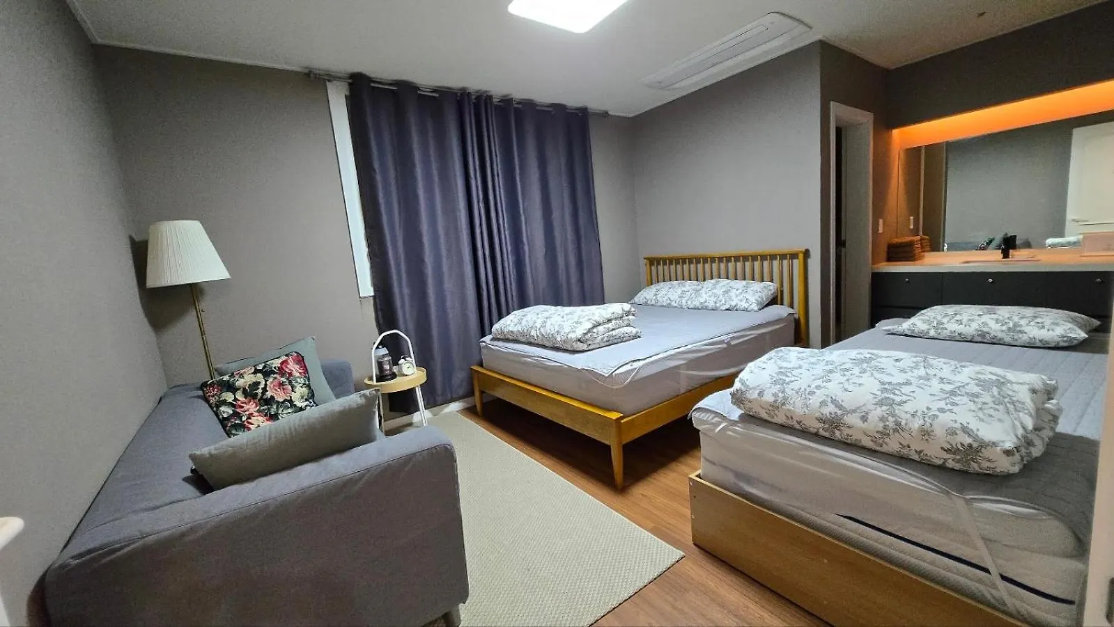 A Bridge House 2-C Hotel Incheon Guest house